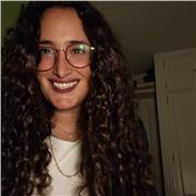 Encantada, soy Historiadora del arte experta en arte contemporáneo y museografía. Entiendo el arte en todo su compendio de estilos. Para poder tratar con el arte a nivel teórico hay que tener claros ciertos conceptos básicos, vocabulario y características